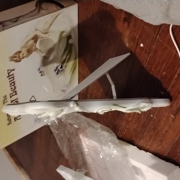 A unicorn studios mirror - Picture 6 of 12